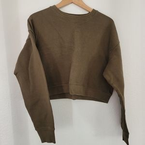 Girlfriend Collective cropped 50/50 crewneck sweatshirt, olive, M